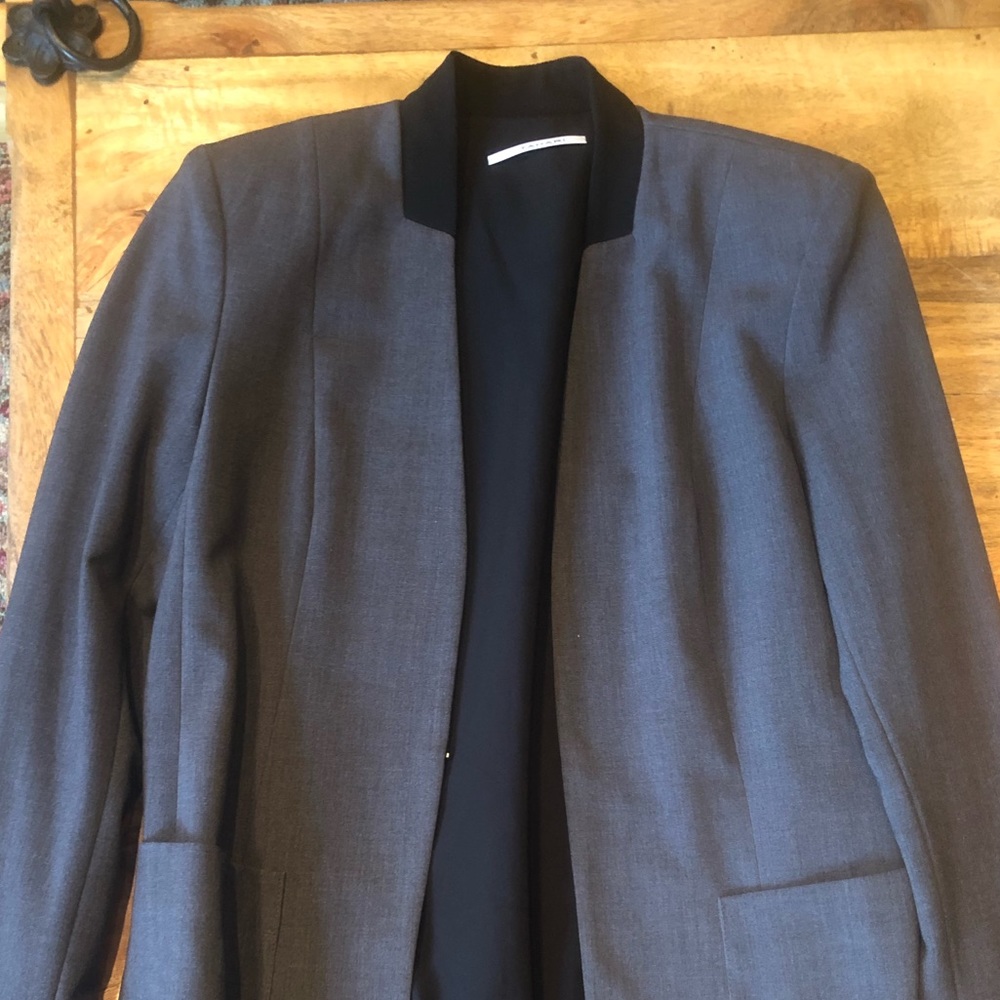 Tahari Women’s blazer